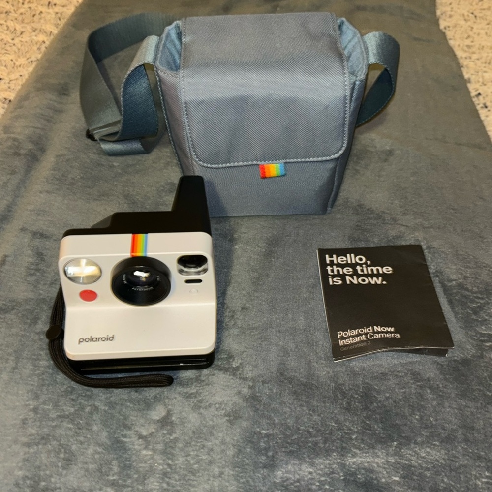Polaroid Now instant Camera generation 2